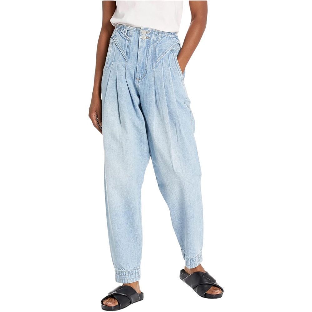 BlankNYC Size 31 Mom Jeans light wash STEAL THE SHOW JEAN